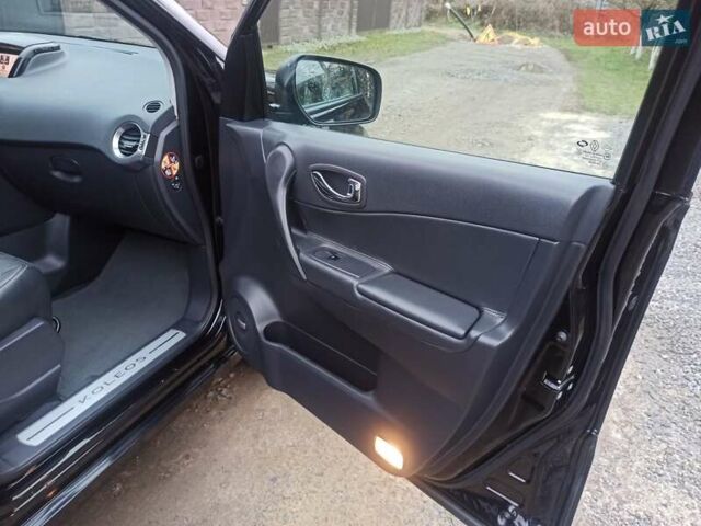 Черный Рено Колеос, объемом двигателя 2 л и пробегом 180 тыс. км за 12350 $, фото 24 на Automoto.ua