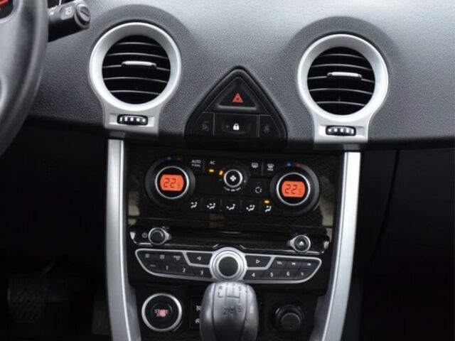 Чорний Рено Колеос, об'ємом двигуна 2 л та пробігом 148 тис. км за 6390 $, фото 15 на Automoto.ua