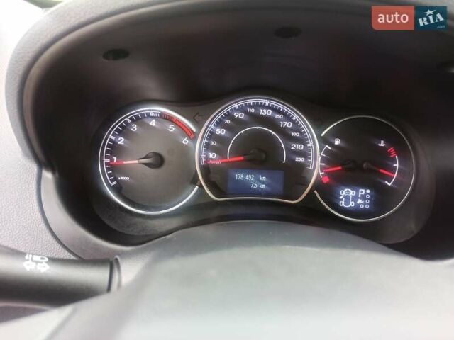 Чорний Рено Колеос, об'ємом двигуна 2 л та пробігом 178 тис. км за 12350 $, фото 25 на Automoto.ua