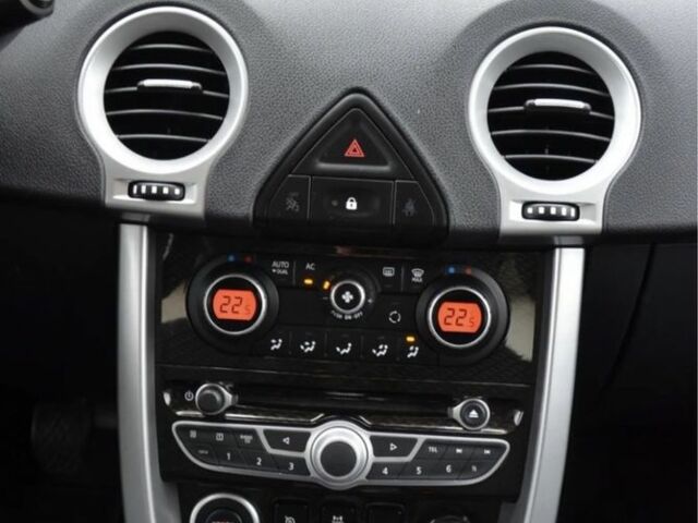 Чорний Рено Колеос, об'ємом двигуна 2 л та пробігом 148 тис. км за 6390 $, фото 17 на Automoto.ua