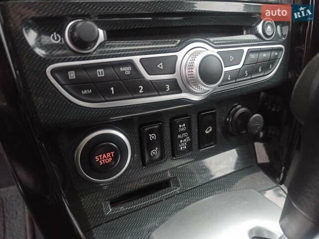 Черный Рено Колеос, объемом двигателя 2 л и пробегом 180 тыс. км за 12350 $, фото 20 на Automoto.ua