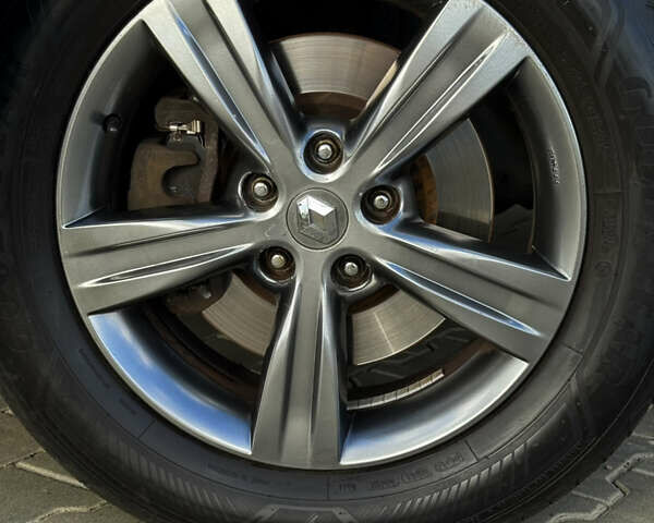 Чорний Рено Колеос, об'ємом двигуна 2 л та пробігом 228 тис. км за 12199 $, фото 26 на Automoto.ua