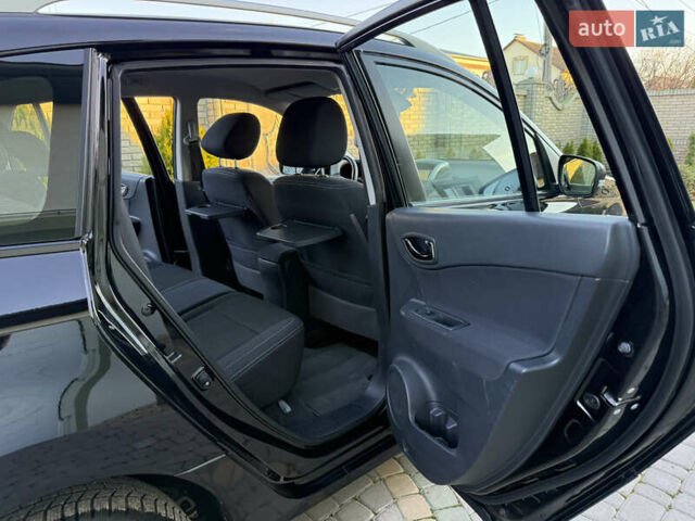 Черный Рено Колеос, объемом двигателя 2.45 л и пробегом 188 тыс. км за 12000 $, фото 79 на Automoto.ua