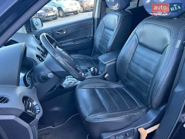 Чорний Рено Колеос, об'ємом двигуна 2.5 л та пробігом 222 тис. км за 10290 $, фото 18 на Automoto.ua