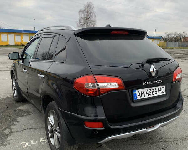 Черный Рено Колеос, объемом двигателя 2 л и пробегом 288 тыс. км за 11800 $, фото 4 на Automoto.ua