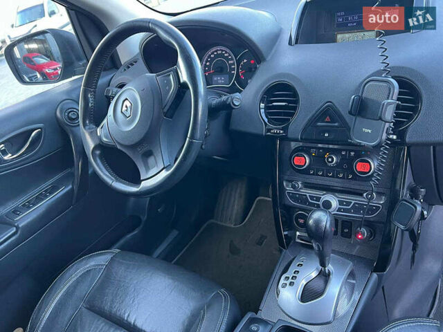 Чорний Рено Колеос, об'ємом двигуна 2.5 л та пробігом 222 тис. км за 10290 $, фото 41 на Automoto.ua