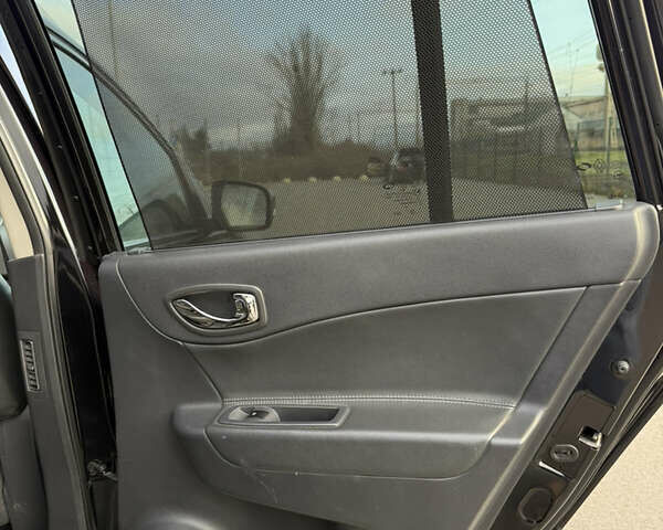 Черный Рено Колеос, объемом двигателя 2 л и пробегом 261 тыс. км за 10500 $, фото 21 на Automoto.ua