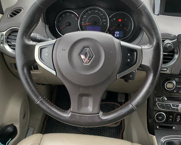 Черный Рено Колеос, объемом двигателя 2 л и пробегом 288 тыс. км за 11800 $, фото 35 на Automoto.ua