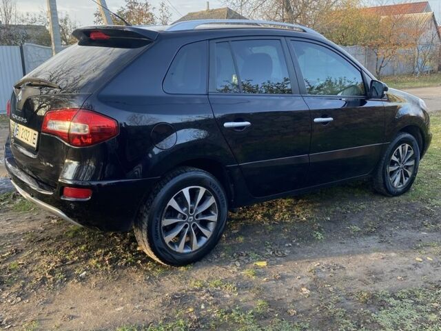 Черный Рено Колеос, объемом двигателя 2 л и пробегом 314 тыс. км за 11500 $, фото 3 на Automoto.ua