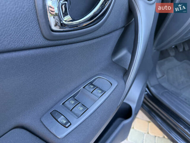 Черный Рено Колеос, объемом двигателя 2.45 л и пробегом 188 тыс. км за 12000 $, фото 51 на Automoto.ua