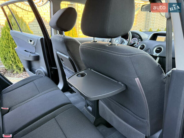 Черный Рено Колеос, объемом двигателя 2.45 л и пробегом 188 тыс. км за 12000 $, фото 110 на Automoto.ua