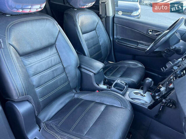 Чорний Рено Колеос, об'ємом двигуна 2.5 л та пробігом 222 тис. км за 10290 $, фото 40 на Automoto.ua