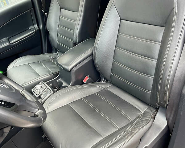 Чорний Рено Колеос, об'ємом двигуна 2 л та пробігом 230 тис. км за 12550 $, фото 15 на Automoto.ua