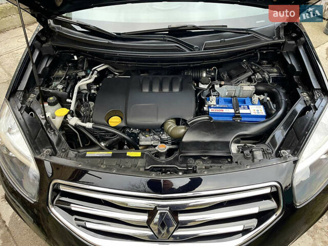 Чорний Рено Колеос, об'ємом двигуна 2 л та пробігом 230 тис. км за 12550 $, фото 36 на Automoto.ua