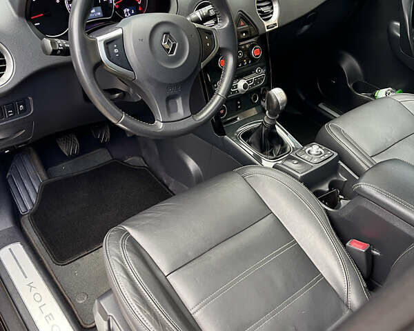 Чорний Рено Колеос, об'ємом двигуна 2 л та пробігом 230 тис. км за 12550 $, фото 17 на Automoto.ua