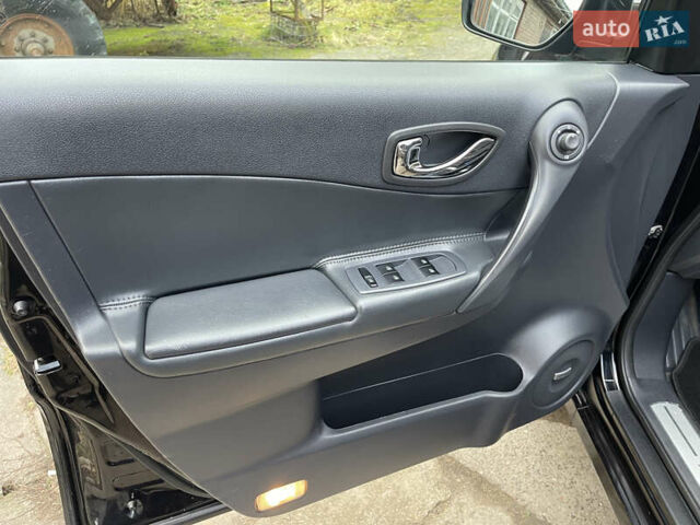 Чорний Рено Колеос, об'ємом двигуна 2 л та пробігом 230 тис. км за 12550 $, фото 28 на Automoto.ua