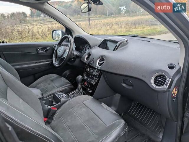 Черный Рено Колеос, объемом двигателя 2 л и пробегом 182 тыс. км за 12200 $, фото 9 на Automoto.ua