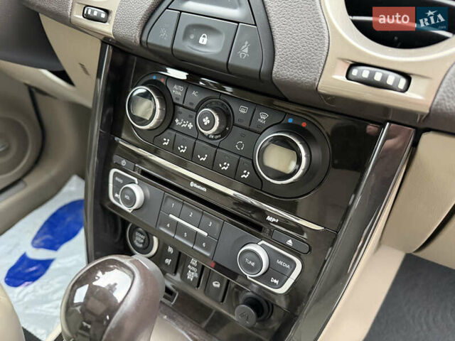 Черный Рено Колеос, объемом двигателя 2.5 л и пробегом 179 тыс. км за 14000 $, фото 47 на Automoto.ua