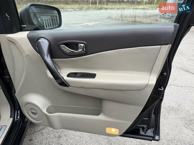 Черный Рено Колеос, объемом двигателя 2.5 л и пробегом 179 тыс. км за 14000 $, фото 39 на Automoto.ua