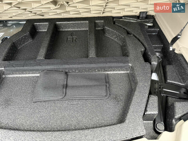 Черный Рено Колеос, объемом двигателя 2.5 л и пробегом 179 тыс. км за 14000 $, фото 59 на Automoto.ua