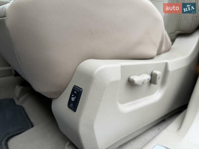 Черный Рено Колеос, объемом двигателя 2.5 л и пробегом 179 тыс. км за 14000 $, фото 35 на Automoto.ua