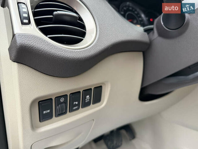 Черный Рено Колеос, объемом двигателя 2.5 л и пробегом 179 тыс. км за 14000 $, фото 38 на Automoto.ua