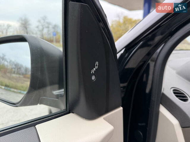 Черный Рено Колеос, объемом двигателя 2.5 л и пробегом 179 тыс. км за 14000 $, фото 32 на Automoto.ua