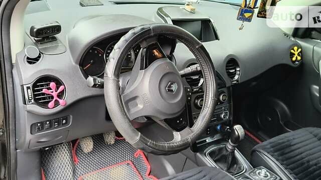 Черный Рено Колеос, объемом двигателя 2 л и пробегом 174 тыс. км за 13299 $, фото 17 на Automoto.ua