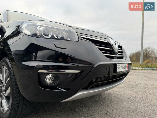 Черный Рено Колеос, объемом двигателя 2.5 л и пробегом 179 тыс. км за 14000 $, фото 13 на Automoto.ua