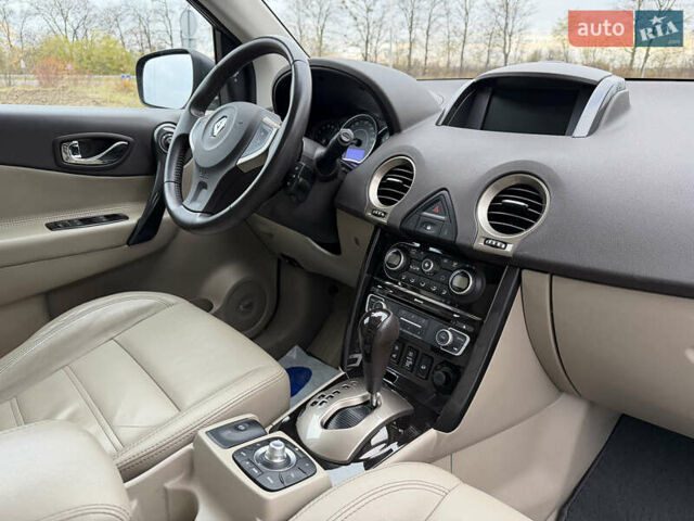 Черный Рено Колеос, объемом двигателя 2.5 л и пробегом 179 тыс. км за 14000 $, фото 45 на Automoto.ua