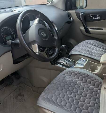 Чорний Рено Колеос, об'ємом двигуна 2 л та пробігом 133 тис. км за 14400 $, фото 9 на Automoto.ua