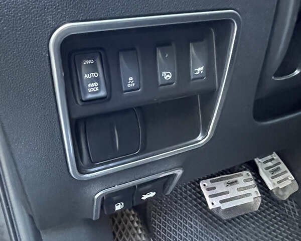 Чорний Рено Колеос, об'ємом двигуна 2 л та пробігом 154 тис. км за 21900 $, фото 29 на Automoto.ua