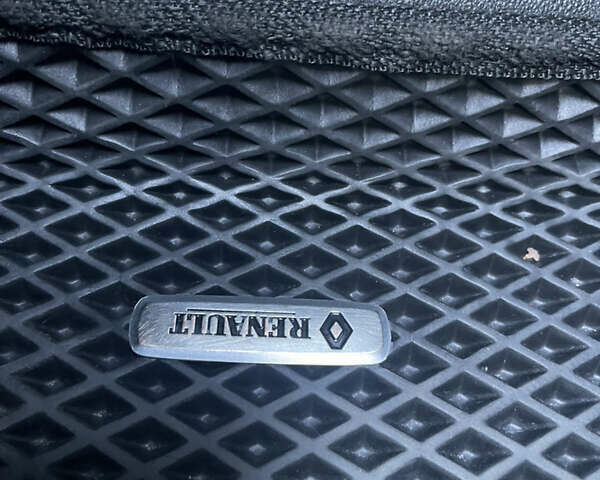 Чорний Рено Колеос, об'ємом двигуна 2 л та пробігом 154 тис. км за 21900 $, фото 56 на Automoto.ua