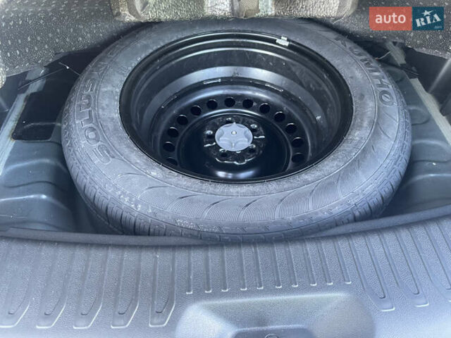 Чорний Рено Колеос, об'ємом двигуна 2 л та пробігом 154 тис. км за 21900 $, фото 40 на Automoto.ua