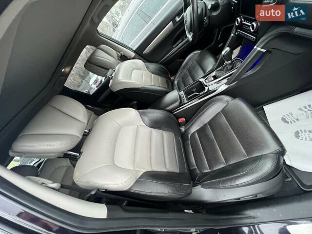 Черный Рено Колеос, объемом двигателя 2 л и пробегом 159 тыс. км за 20350 $, фото 16 на Automoto.ua