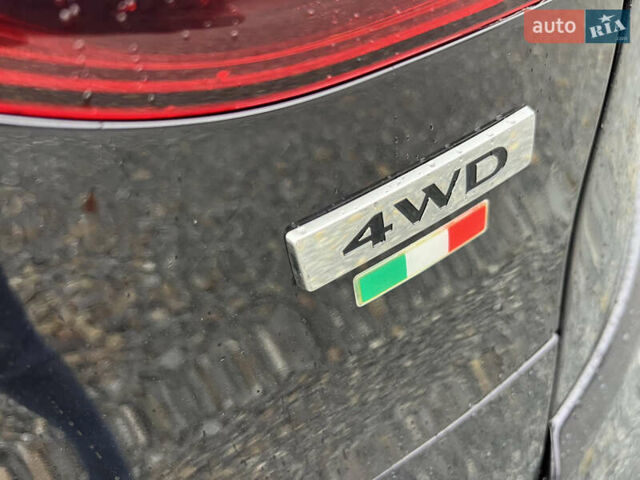 Черный Рено Колеос, объемом двигателя 2 л и пробегом 159 тыс. км за 20350 $, фото 13 на Automoto.ua