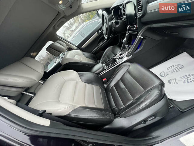 Черный Рено Колеос, объемом двигателя 2 л и пробегом 159 тыс. км за 20350 $, фото 15 на Automoto.ua