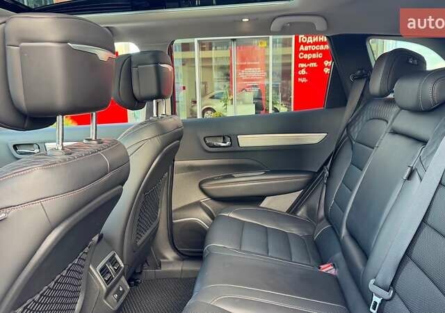 Черный Рено Колеос, объемом двигателя 2.49 л и пробегом 15 тыс. км за 28649 $, фото 7 на Automoto.ua