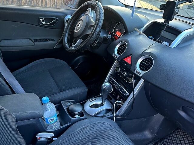 Фиолетовый Рено Колеос, объемом двигателя 2.5 л и пробегом 220 тыс. км за 7400 $, фото 5 на Automoto.ua