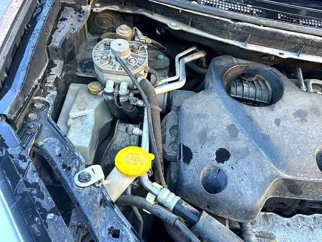 Фиолетовый Рено Колеос, объемом двигателя 2.5 л и пробегом 220 тыс. км за 7400 $, фото 4 на Automoto.ua