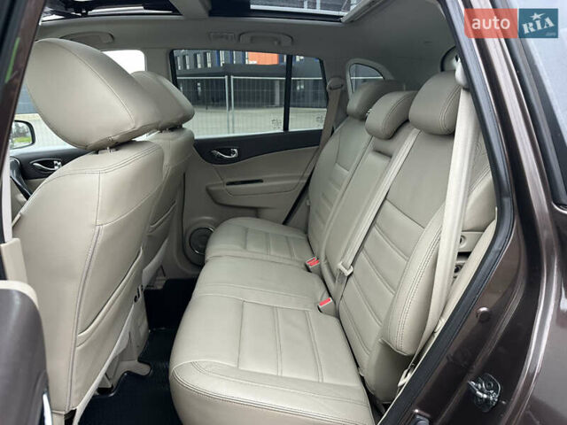 Коричневый Рено Колеос, объемом двигателя 2 л и пробегом 142 тыс. км за 14999 $, фото 23 на Automoto.ua