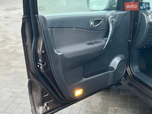 Коричневый Рено Колеос, объемом двигателя 2 л и пробегом 176 тыс. км за 11999 $, фото 32 на Automoto.ua