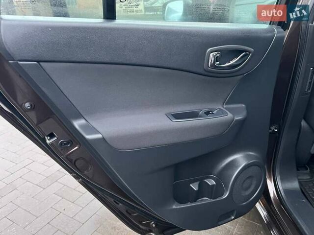 Коричневый Рено Колеос, объемом двигателя 2 л и пробегом 176 тыс. км за 11999 $, фото 63 на Automoto.ua