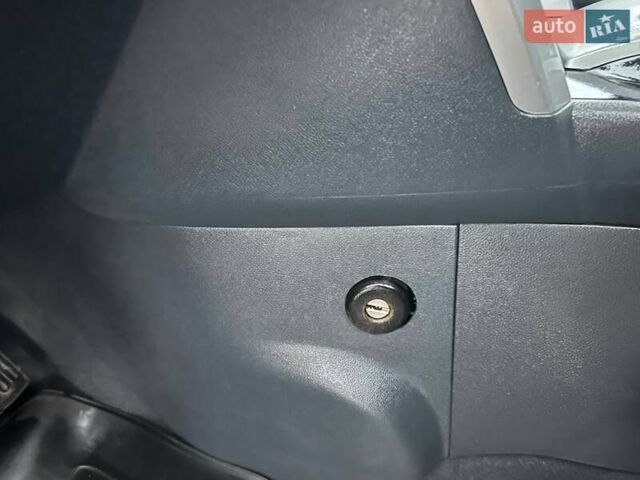 Коричневый Рено Колеос, объемом двигателя 2 л и пробегом 176 тыс. км за 11999 $, фото 54 на Automoto.ua