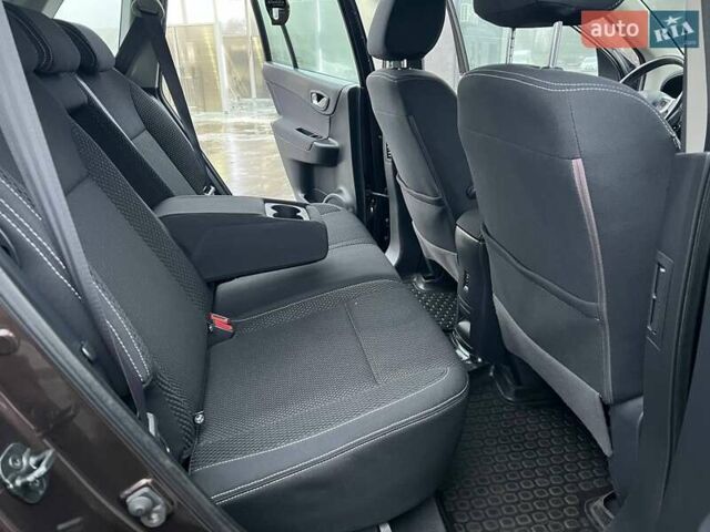 Коричневый Рено Колеос, объемом двигателя 2 л и пробегом 176 тыс. км за 11999 $, фото 75 на Automoto.ua