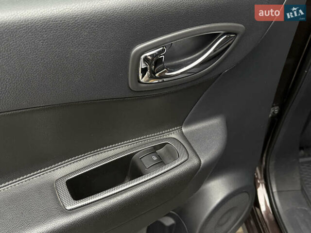 Коричневый Рено Колеос, объемом двигателя 2.49 л и пробегом 120 тыс. км за 15300 $, фото 11 на Automoto.ua