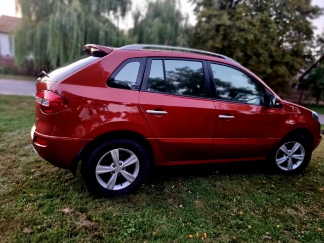 Красный Рено Колеос, объемом двигателя 2.5 л и пробегом 155 тыс. км за 10000 $, фото 7 на Automoto.ua