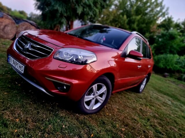 Красный Рено Колеос, объемом двигателя 2.5 л и пробегом 155 тыс. км за 10000 $, фото 3 на Automoto.ua