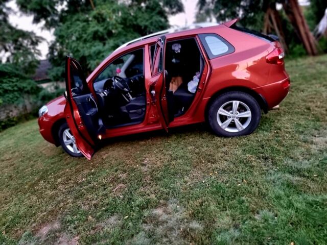 Красный Рено Колеос, объемом двигателя 2.5 л и пробегом 155 тыс. км за 10000 $, фото 12 на Automoto.ua