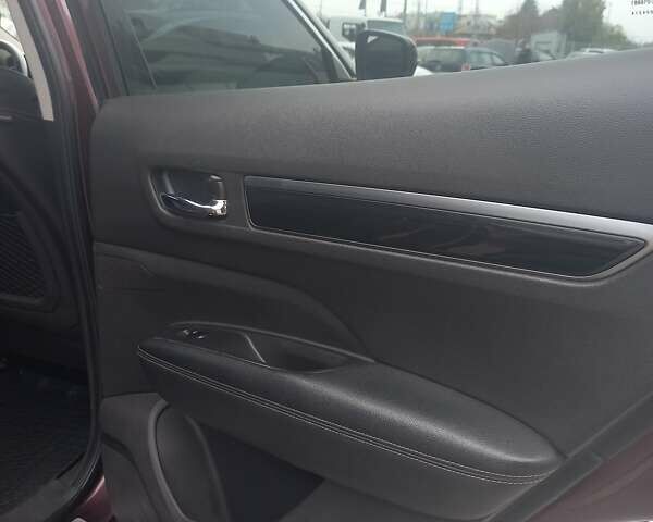 Красный Рено Колеос, объемом двигателя 2 л и пробегом 210 тыс. км за 19200 $, фото 11 на Automoto.ua